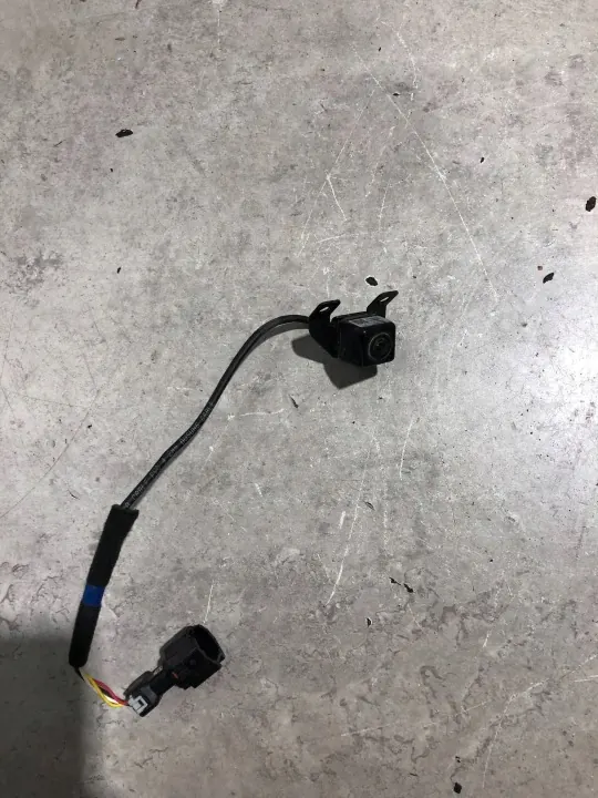 Hyundai I40 peruutuskamera OEM 95760-3Z102 image 2