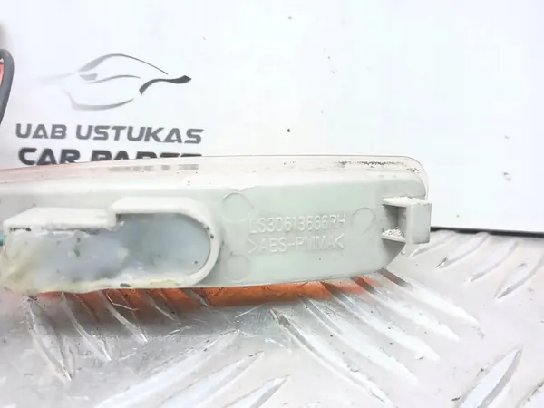 Lâmpada de Sinalização Volvo OE 30613666 image 2