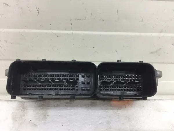 Unidade de Controlo Motor ECU OEM 0261S06720 para VW Touran image 4