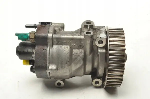 Pompe à injection Renault Nissan Dacia OEM 8200577990 image 3
