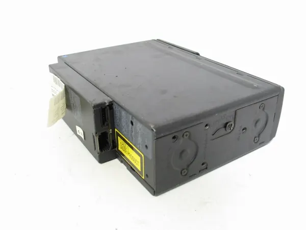 Porsche Becker 6-CD-Wechsler OEM 7L5035111 image 3