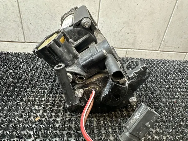 Suspension Compressor Audi A6 C5 Allroad 10R036089 image 3