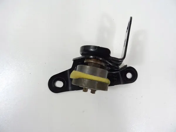 Mazda 6 baksätes gångjärnsfäste vänster OEM 2013-2016 image 8