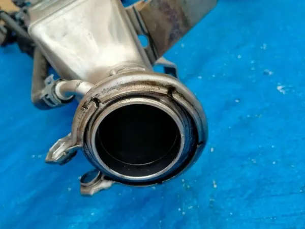 Refroidisseur EGR Audi A6 C8 OEM 059131508CA Occasion image 9