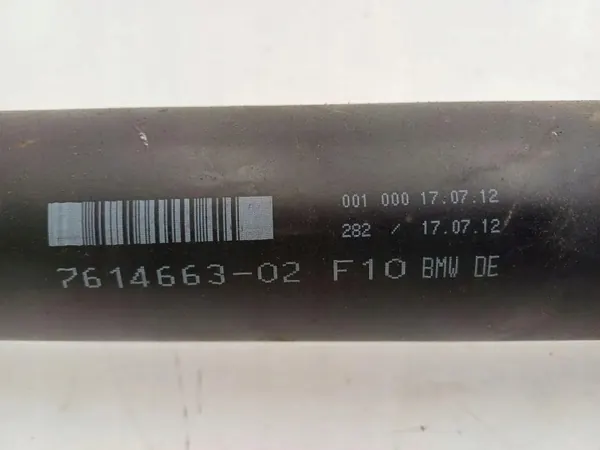Árbol de transmisión BMW 5 F10 OEM 7614663 - Usado image 4