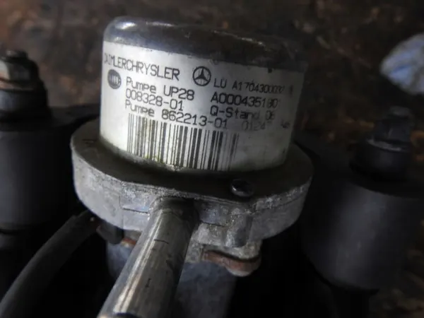 Gebrauchtteil Mercedes-Benz SLK R170 OEM A1704300032 image 5