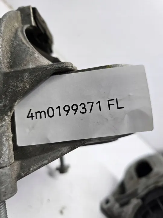 Soporte de Motor Izquierdo Porsche Cayenne Q5 Q7 Q8 4M0199371FL image 3