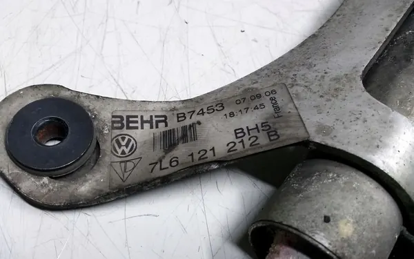 Radiador de agua AUDI Q7 2007 7L6121212B image 3