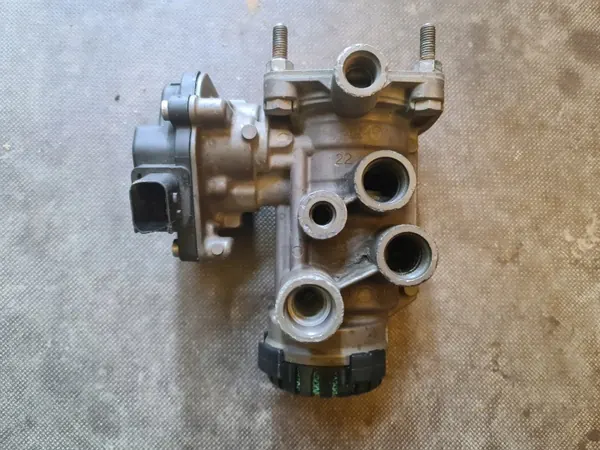 EBS-venttiili OEM 21114977 K028781 Renault Volvo image 3