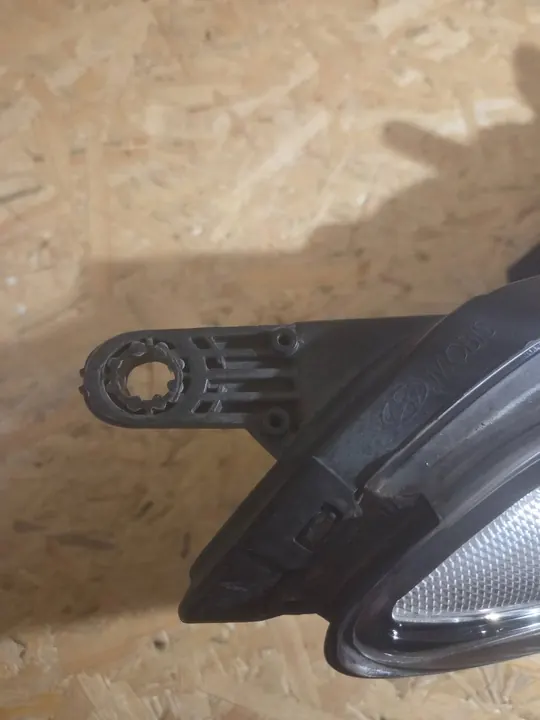 Faros Hyundai i30 II 2013 Europa image 2