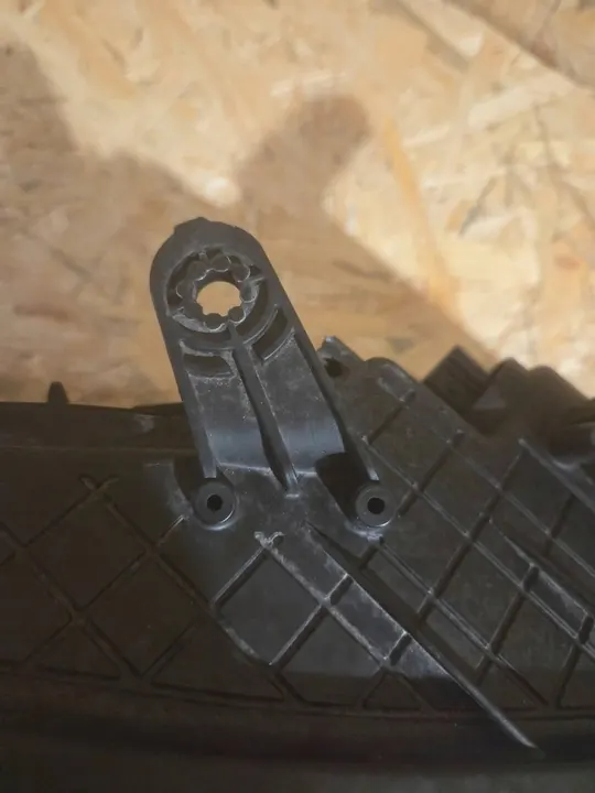 Faros Hyundai i30 II 2013 Europa image 3