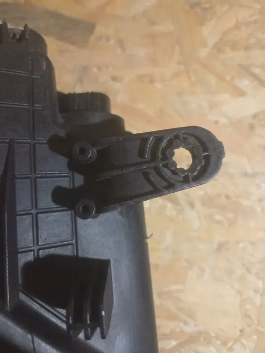 Faros Hyundai i30 II 2013 Europa image 4