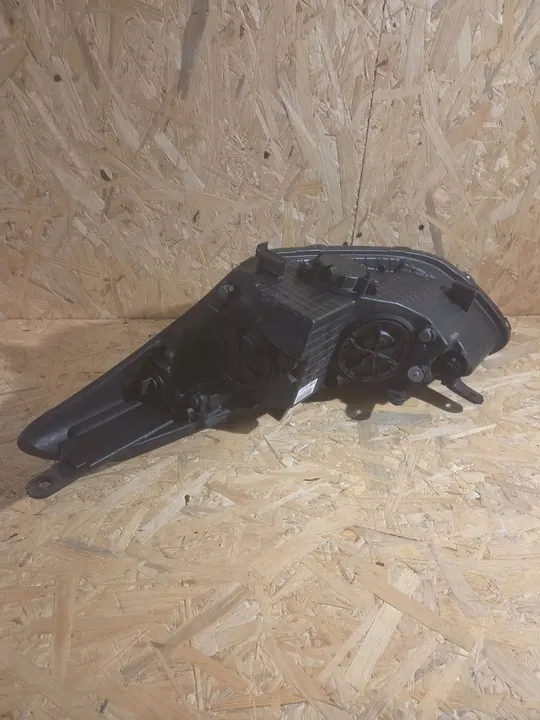 Faros Hyundai i30 II 2013 Europa image 5