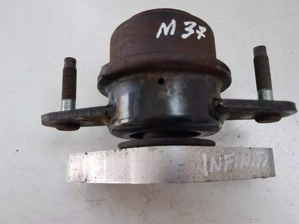 Infiniti Q70 M37 vaihteiston tuki OEM - Käytetty image 2