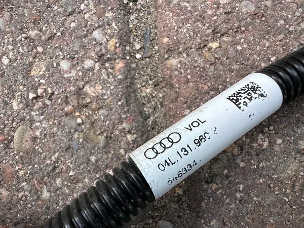 Tubo AdBlue completo AUDI A4 B9 2.0 TDI 04L131960B image 6