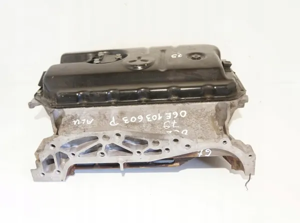 S4 B8 Oljetank 3.0 TFSI CGX OEM 06E103603P image 4