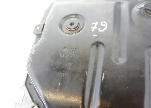 S4 B8 Oljetank 3.0 TFSI CGX OEM 06E103603P image 7