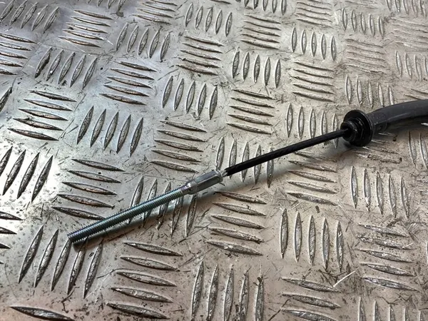 Câble de déverrouillage de frein à main KIA Sorento 2017 FOB33059 image 2