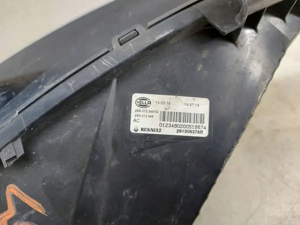 Renault Megane IV Halogenstrålkastare Höger Fram OEM 2BA01234902 image 9