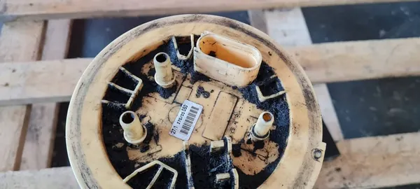 Bomba de Combustível Audi A6 C6 2.0 TDI 4F0919088P image 7