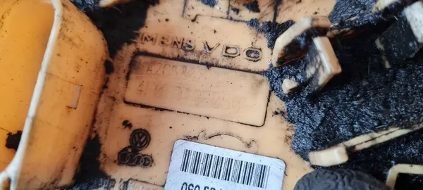 Bomba de Combustível Audi A6 C6 2.0 TDI 4F0919088P image 8