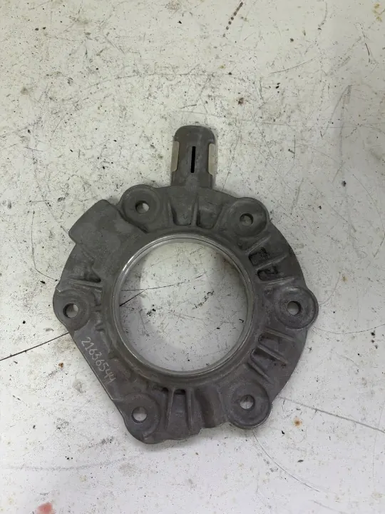 Couvercle de boîte de vitesses OEM 21636544 Volvo image 2