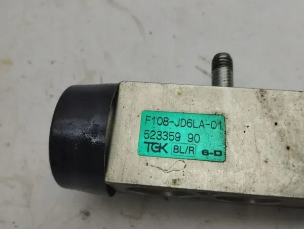 KIA Sorento 2007 A/C Expansieklep OEM 52335990 image 7