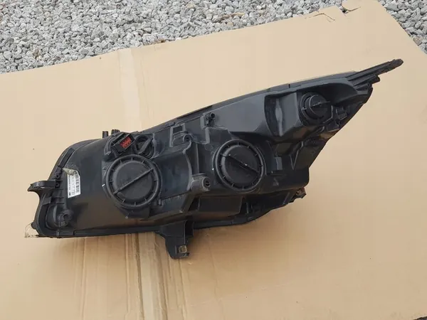 Oikea Etuvalaisin / Opel Insignia A 2008-2013 / Hella image 10