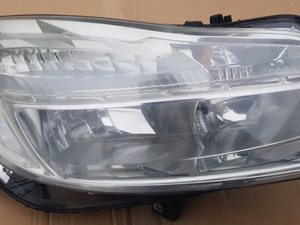 Oikea Etuvalaisin / Opel Insignia A 2008-2013 / Hella image 4