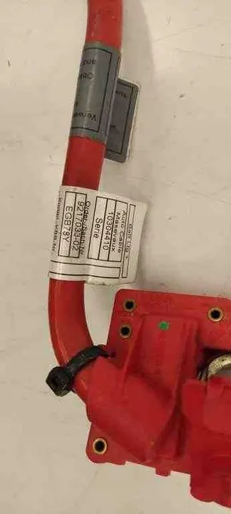 Positiver Anschluss BMW 7 (F01, F02) 3.0L Benzin image 2