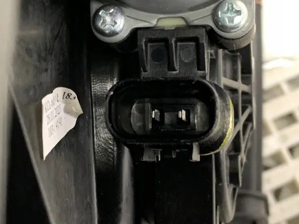 OEM 83460F1000 Höger Bakrutsregulator Kia Sportage IV image 4
