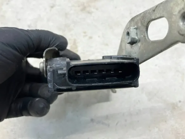Brandstofpomp Controller OEM OYT25940 Yaris III image 3