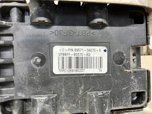 Brandstofpomp Controller OEM OYT25940 Yaris III image 4