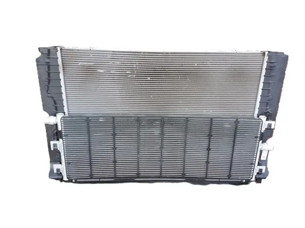 Radiateur d'eau OEM 17118486441 pour MINI Cooper F56 image 2