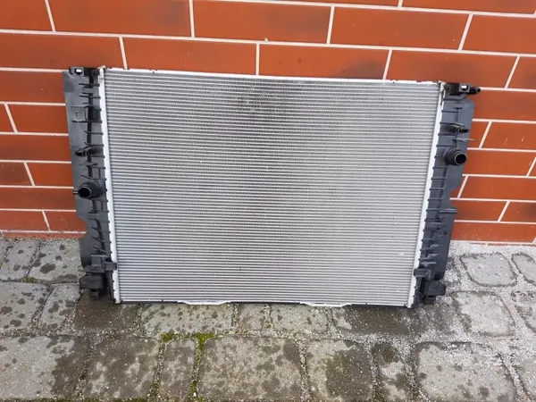 Radiateur d'eau OEM 17118486441 pour MINI Cooper F56 image 3