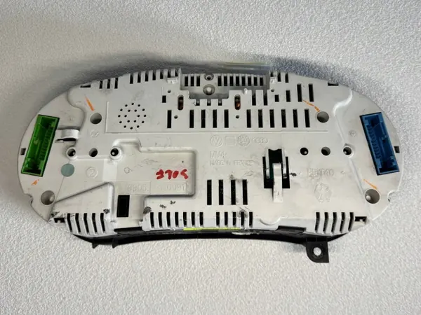 Audi A3 8L FL 1.8 Compteur 8L0920900N image 4