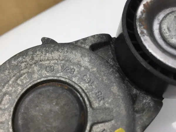 PEUGEOT 508 II 2.0 BLUE HDI Alternator Steun image 4