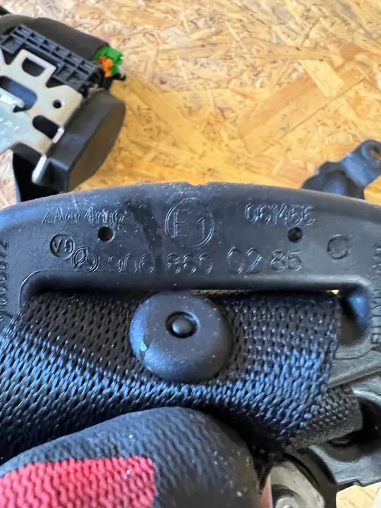 Mercedes-Benz OE A9068600285 Left/Right image 4