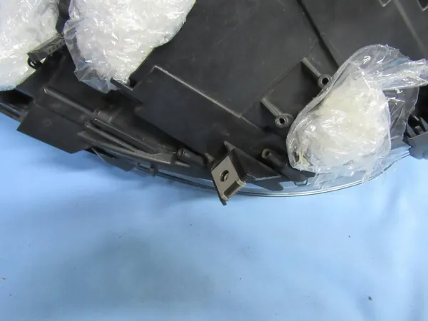 Farol esquerdo BMW F10 F11 pré-facelift Bi-Xenon image 7