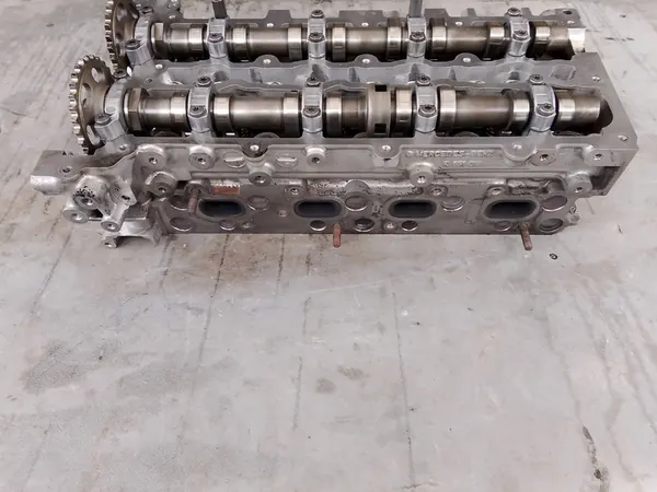 Mercedes Sprinter 2.2 CDI Cylinder Head R651016 image 2