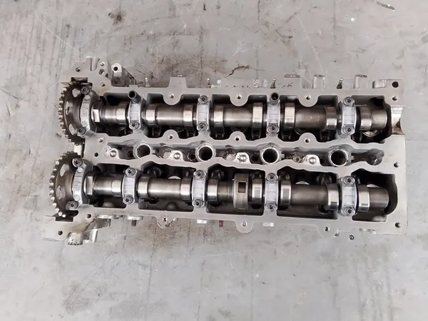 Mercedes Sprinter 2.2 CDI Cylinder Head R651016 image 3