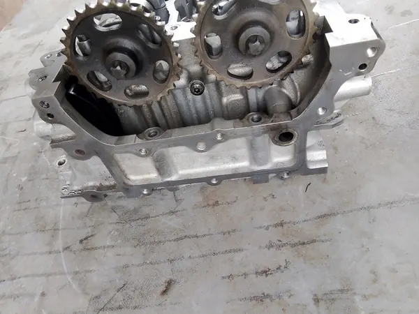 Mercedes Sprinter 2.2 CDI Cylinder Head R651016 image 4