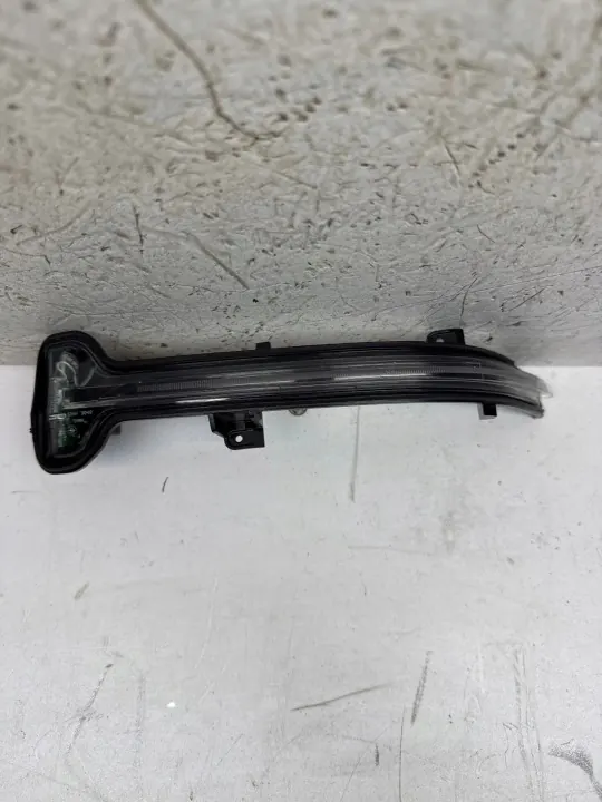 OEM 7112334 Clignotant Rétroviseur Droit - Occasion image 2
