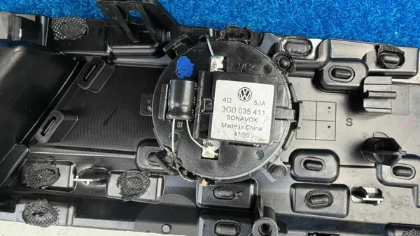 VW Arteon Dörrlist OEM 3G8867586 Höger Sida image 6
