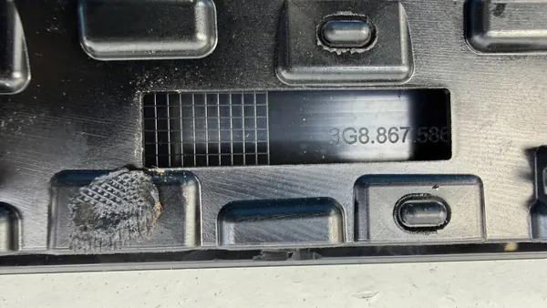 VW Arteon Dörrlist OEM 3G8867586 Höger Sida image 8