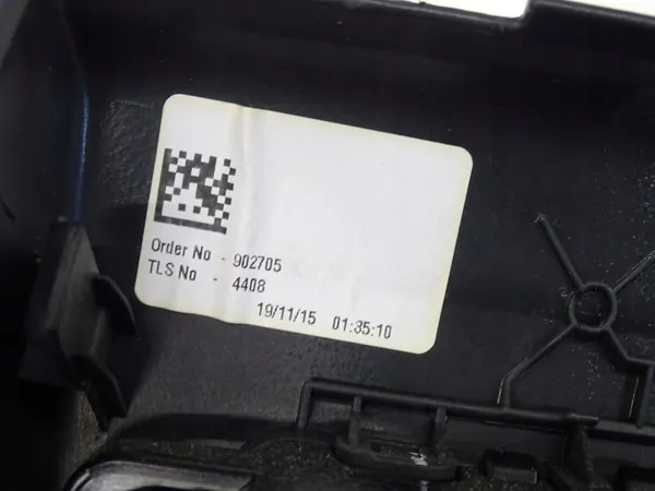 OEM EJ32-014A22-AA Taka-tunnelituuletusritilä Jaguar XE image 6