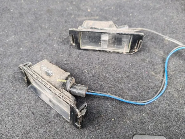 OEM 95720-C8000 Feu de Plaque Hyundai i20 II 14-18 image 3