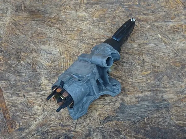 AUDI A3 S3 8L TT 8N A4 B6 A6 C5 Sytytyskytkin Avainsetti image 2