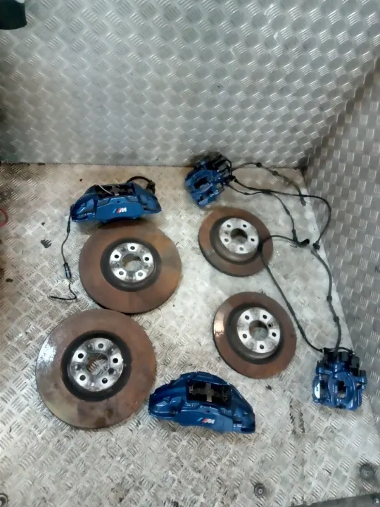 Discos & Pinças Travão BMW F40 Pacote OEM image 2