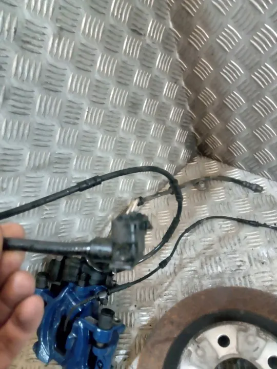 Discos & Pinças Travão BMW F40 Pacote OEM image 6